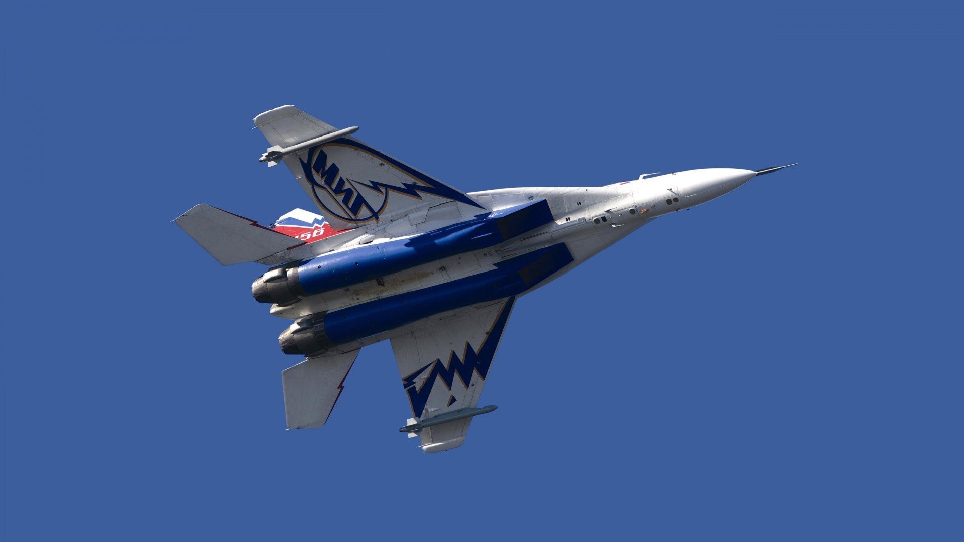 足球解说内容专业度提升空间大,足球解说工作