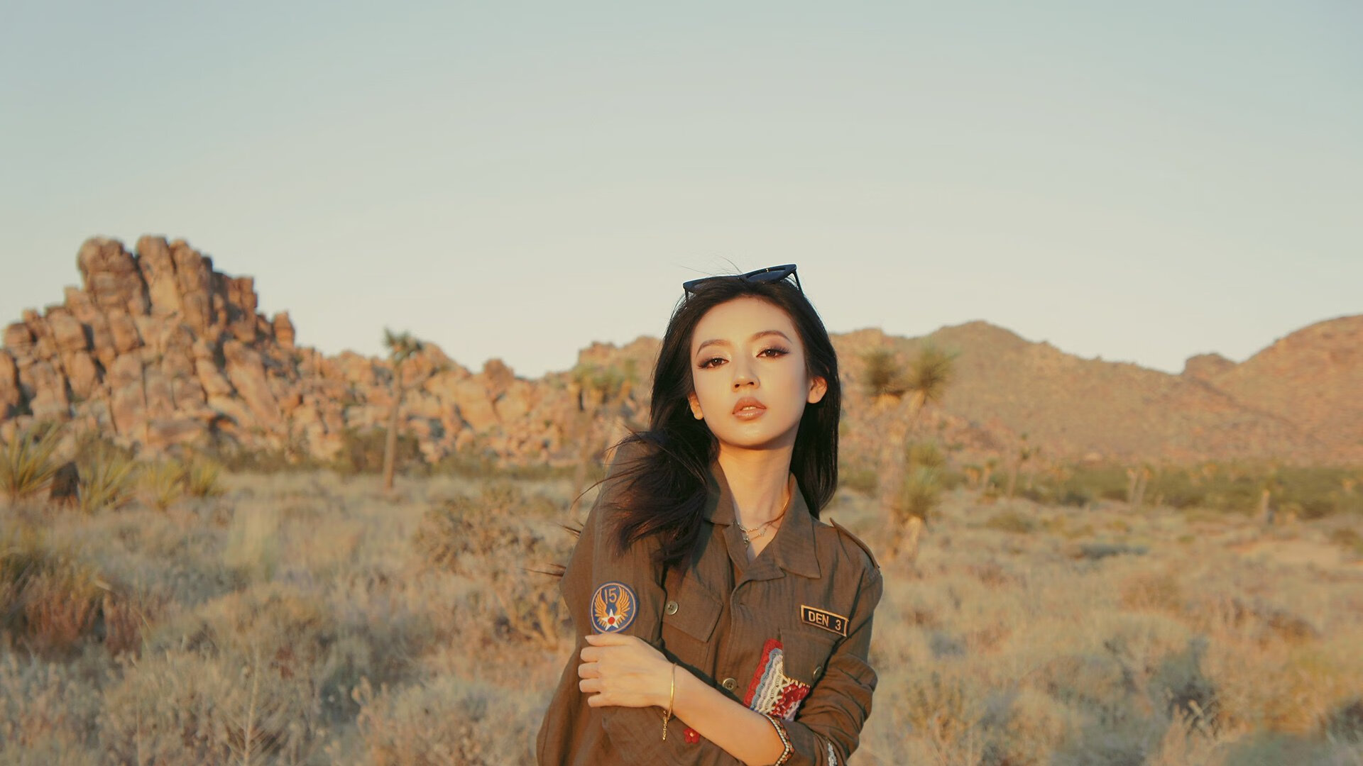 未来足球：智能球鞋与脑机接口结合，运动表现极限突破，ai智能足球鞋