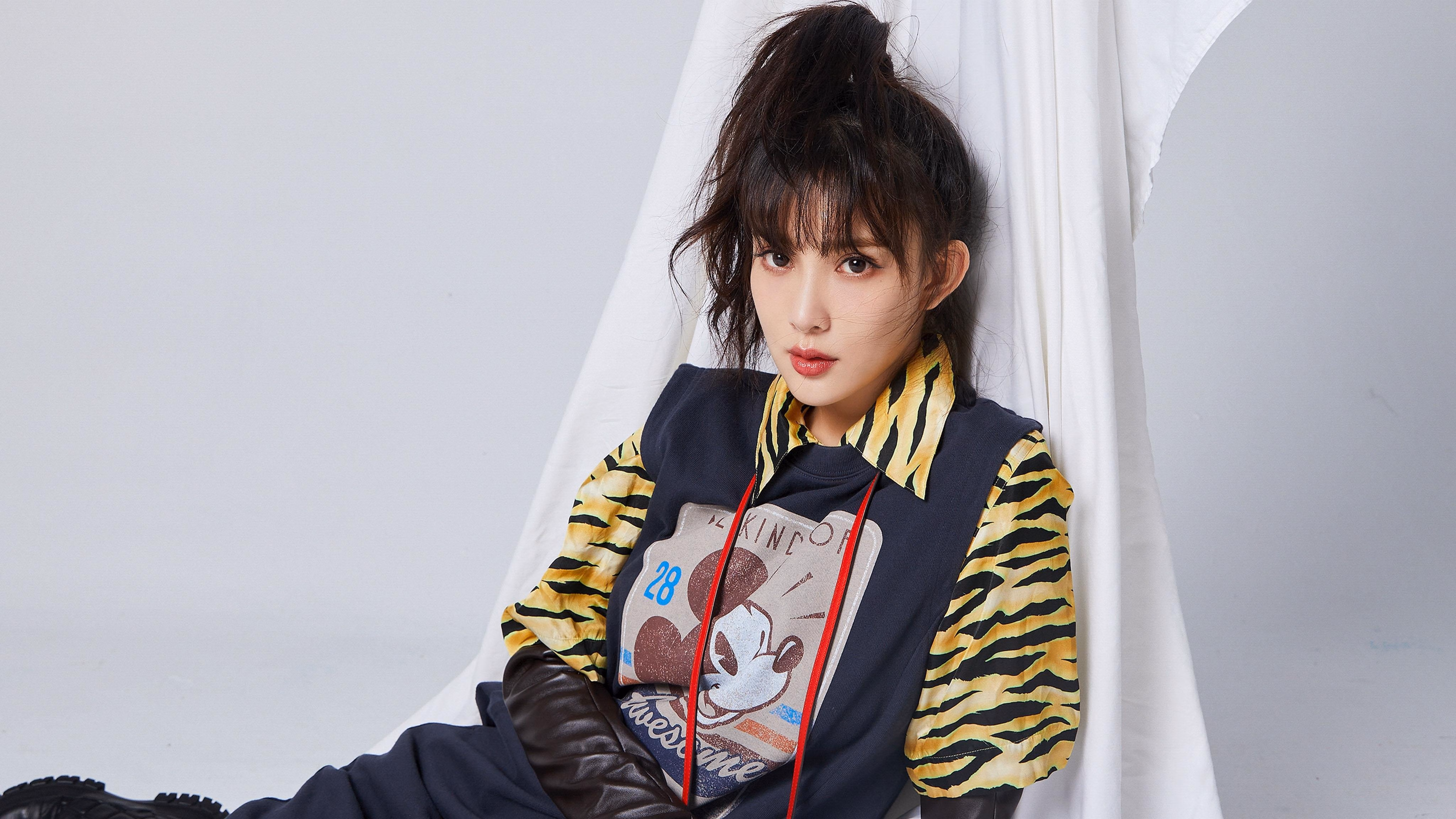 开云入口-英超争冠大战：逆风翻盘的经典瞬间，英超争顶成功率