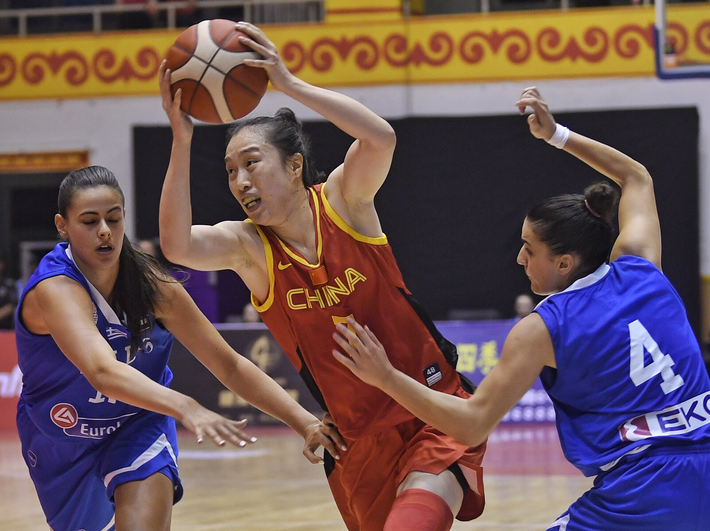 包含开云体育:中国女篮征战国际赛场,展现巾帼风采的词条 包含开云体育:中国女篮征战国际赛场,展现巾帼风采的词条